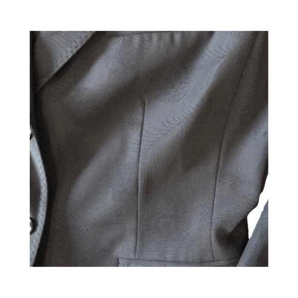 TAHARI 2 Piece Pant Suit With Elegant Peacock Feather Design - Picture 5 of 12